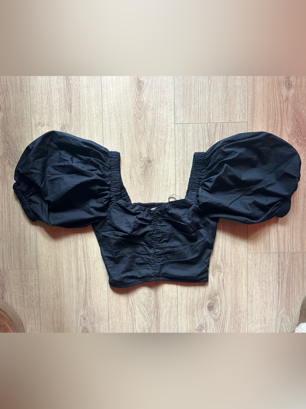 NWOT Abercrombie & Fitch Puff Sleeve Crop Top